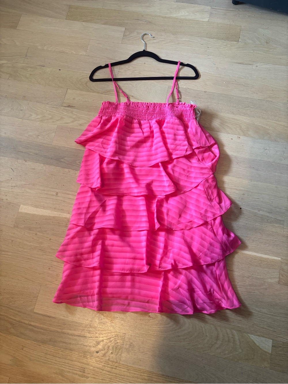 NWT ANDREE BY UNIT Bright Hot Pink Tiered Ruffle Spaghetti Strap Dress